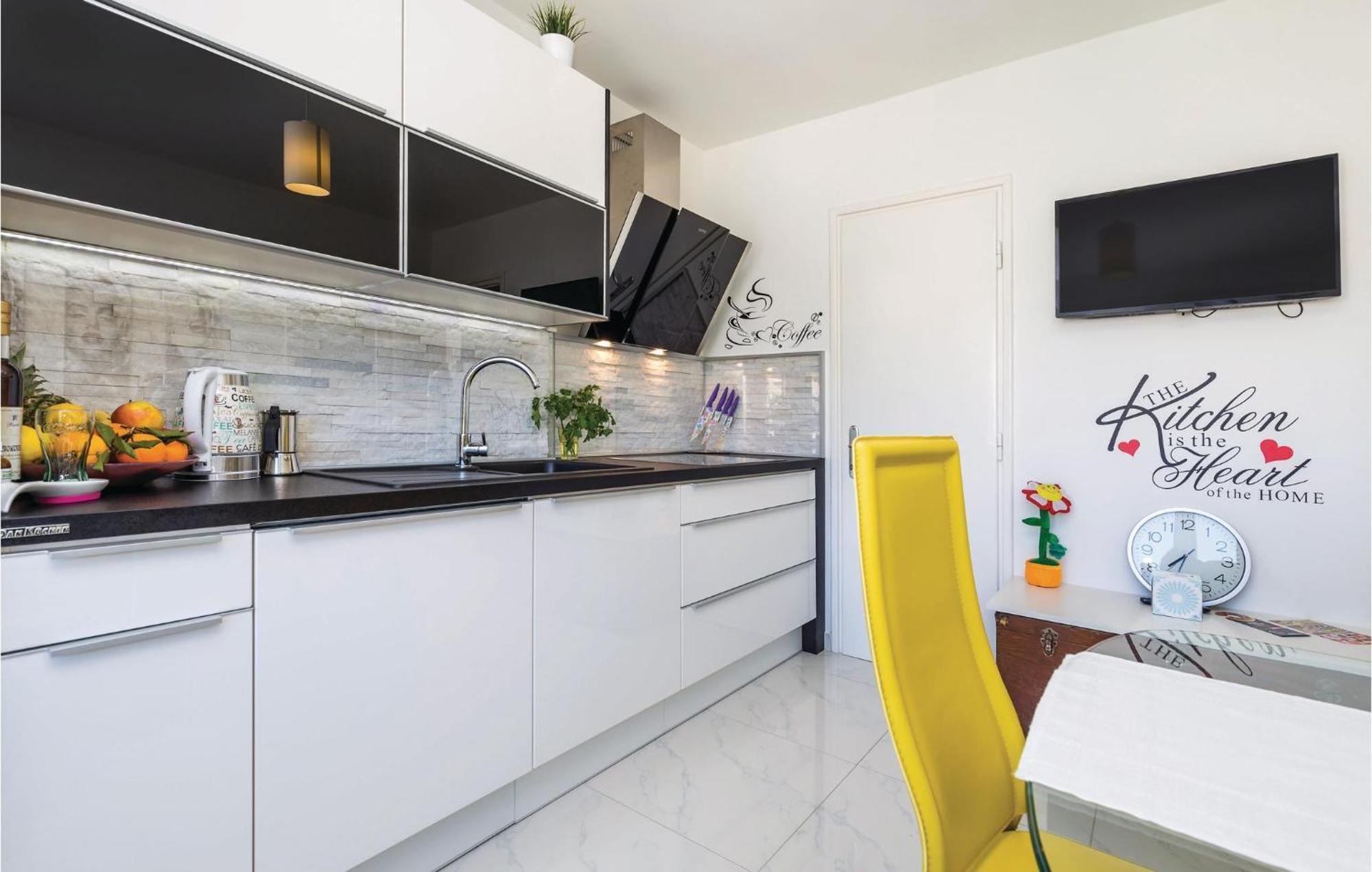 Gorgeous Apartment In Rijeka With Wifi Екстериор снимка